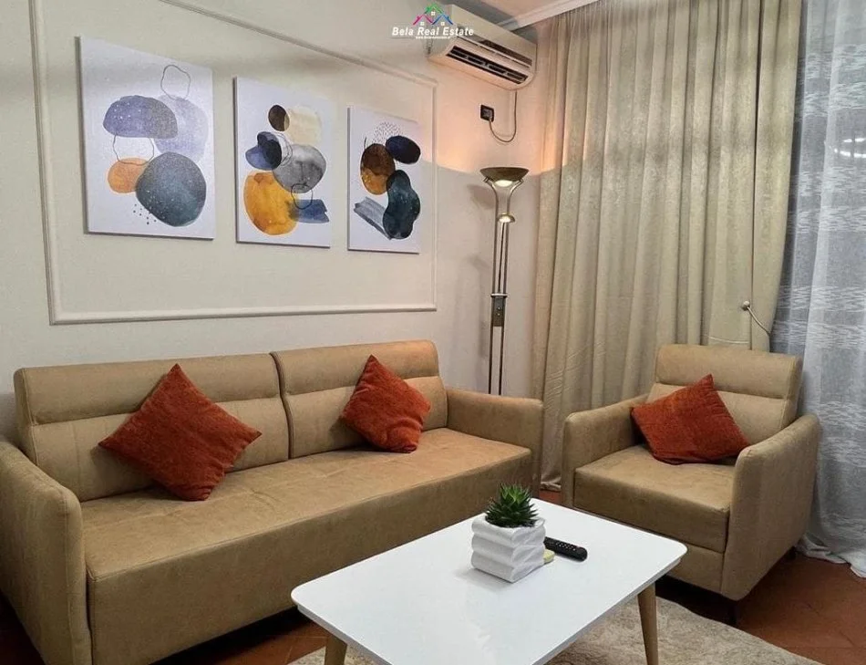 Tirane, jepet me qera apartament 2+1 Kati 8, 85 m² 830 € (rruga Sami frashri)