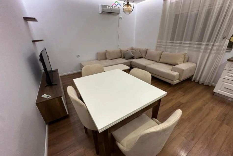 Tirane, jepet me qera apartament 1+1 Kati 1, 70 m² 520 € (Rruga Gjon Buzuku)