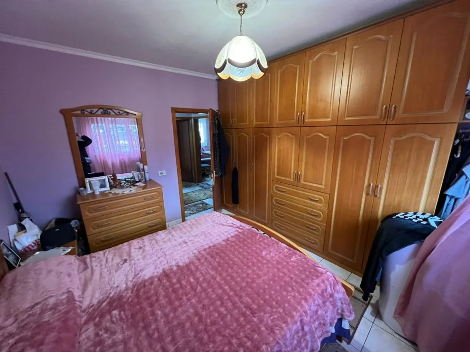 Tirane, jepet me qera apartament 3+1 Kati 4, 73 m² 128.000 € (Rruga Irfan Tomini)