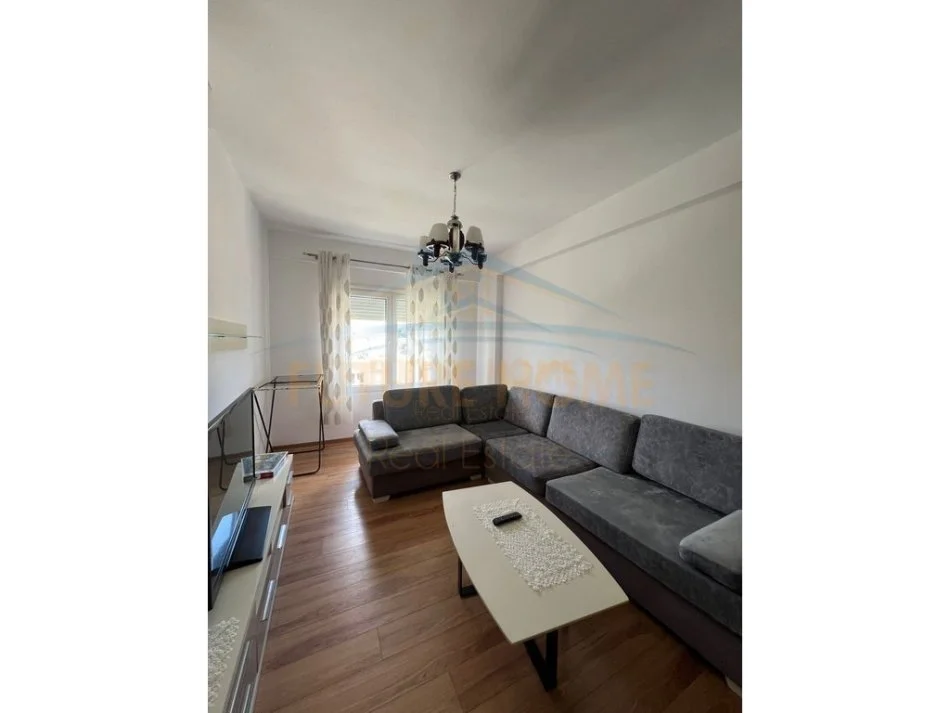 Tirane, jepet me qera 2+1 , 70 m² 550 € (Kodra e Diellit 2)
