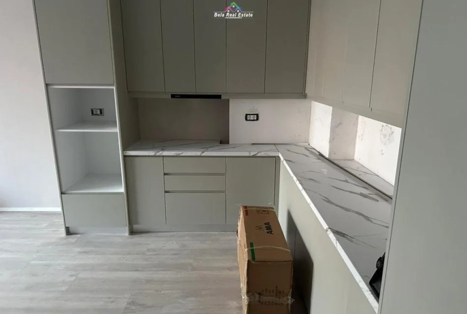 Tirane, jepet me qera apartament 1+1 Kati 4, 77 m² 650 € (Rruga Dritan Hoxha)