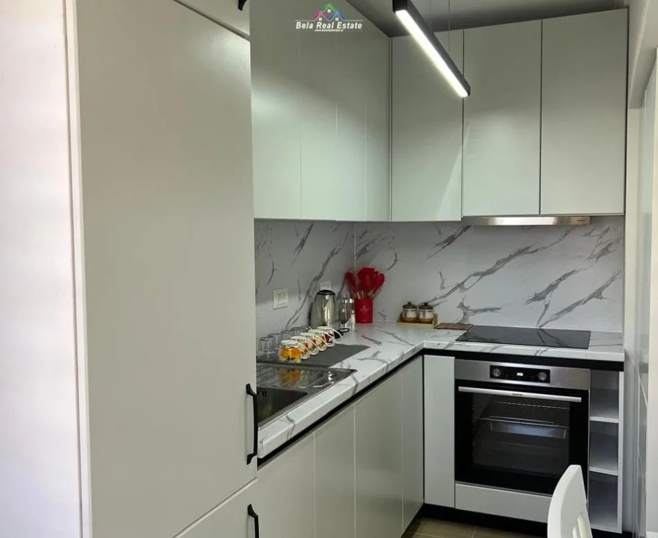Tirane, jepet me qera apartament 2+1 Kati 3, 75 m² 750 € (stadiumi dinamo)