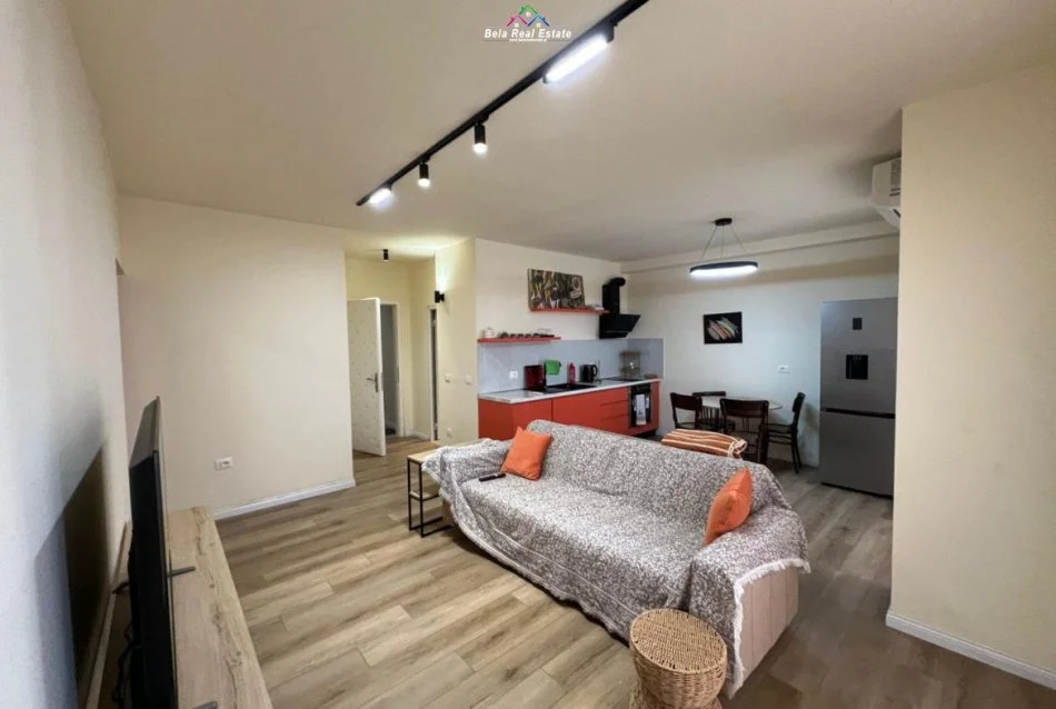 Tirane, jepet me qera apartament 2+1 Kati 2, 100 m² 720 € (rruga bardhyl)