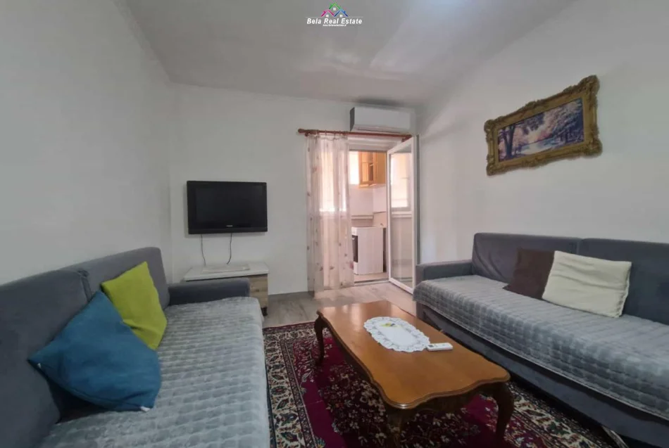 Tirane, jepet me qera apartament 1+1 Kati 5, 70 m² 470 € (Don Bosko)