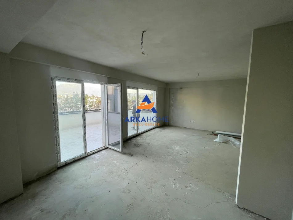 Tirane, shitet apartament 3+1+Ballkon , 143 m² 386.000 € 