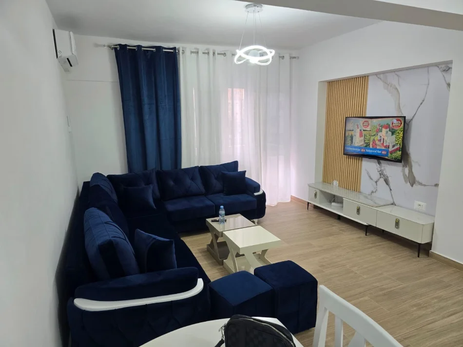 Tirane, shes apartament 1+1 Kati 2, 74 m² 145.000 € (Rruga Androkli Kostallari)