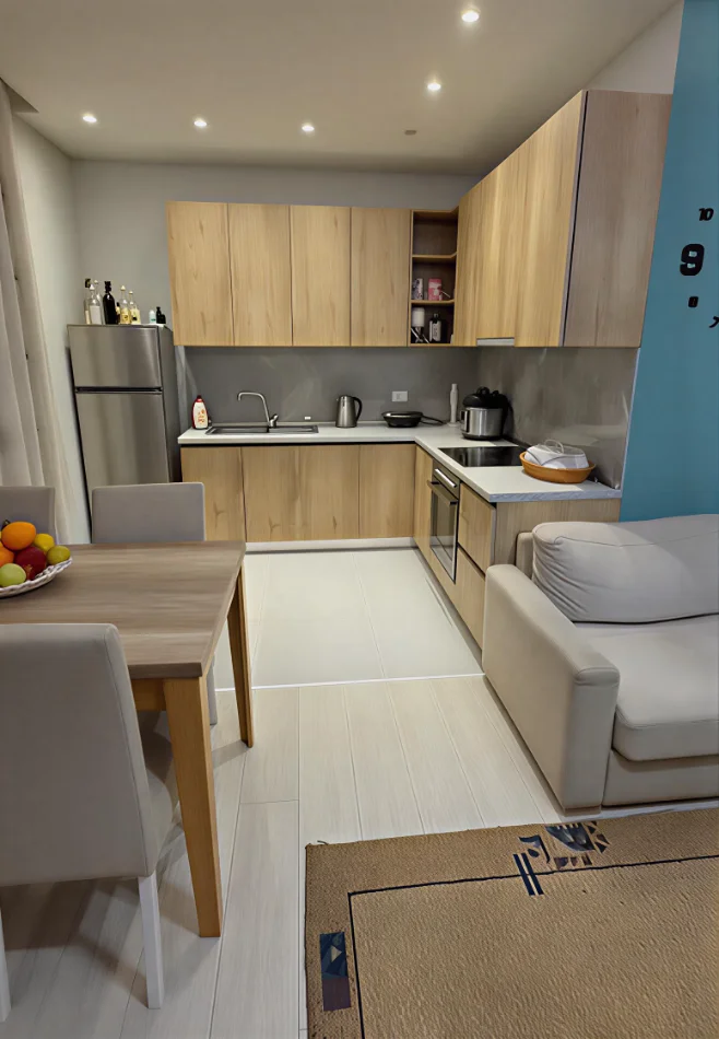 Tirane, jepet me qera apartament 1+1+Ballkon , 70 m² 550 € (Astir)