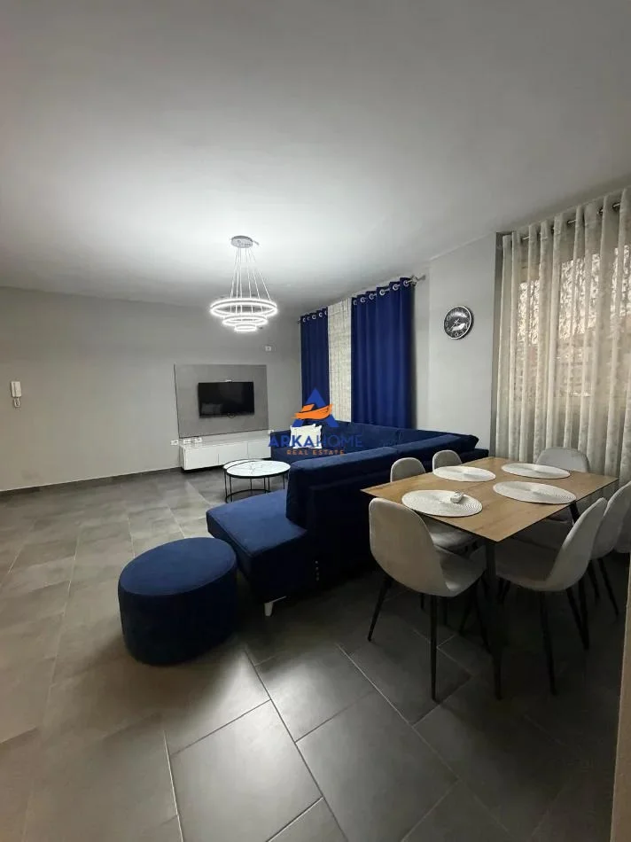 Tirane, jepet me qera apartament 2+1+Ballkon Kati 3, 500 m² 500 € 