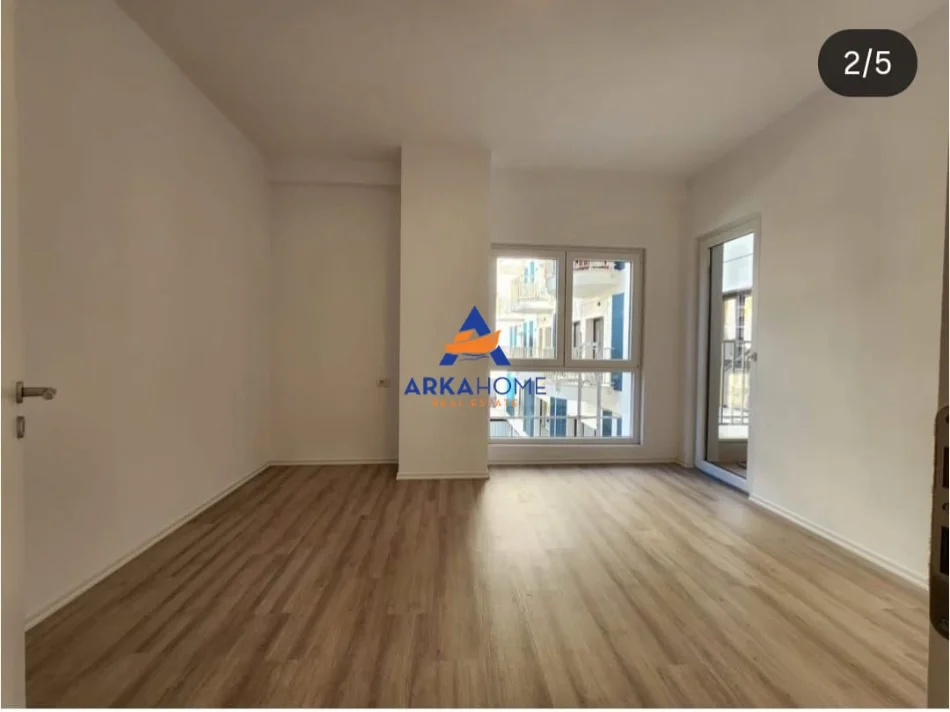 Tirane, jepet me qera apartament 2+1+Ballkon Kati 2, 100 m² 1.046 € 