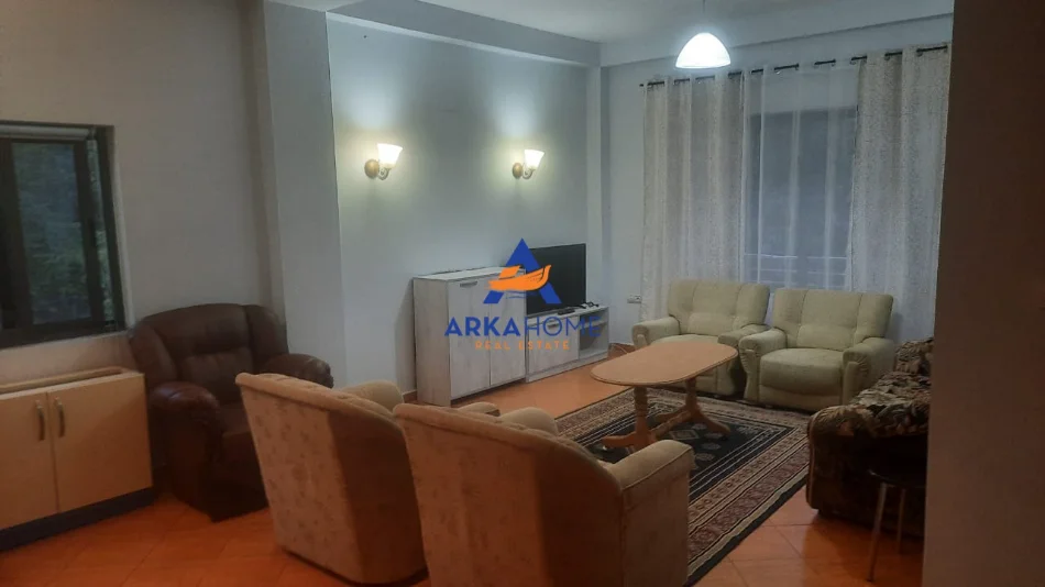 Tirane, jepet me qera apartament 2+1+Ballkon Kati 2, 148 m² 470 € 