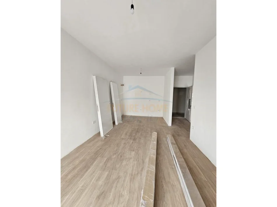 Tirane, shitet apartament 2+1+Aneks+Ballkon Kati 7, 94 m² 120.000 € (ISH DOGANA)