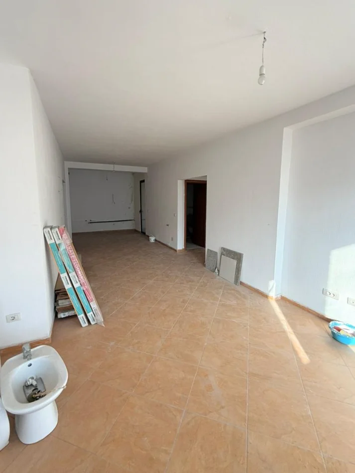 Tirane, shitet apartament 2+1 , 127 m² 250.000 € 