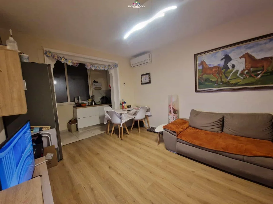 Tirane, shitet apartament 1+1 Kati 4, 49 m² 125.000 € (Tek Harry Fultz)