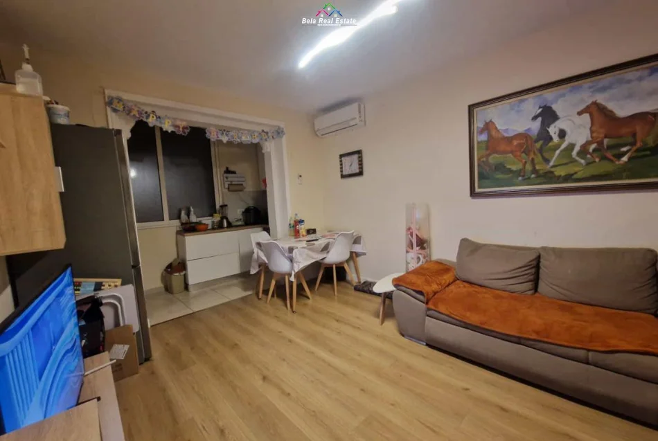 Tirane, shes apartament 1+1 Kati 4, 49 m² 125.000 € (Rruga Asim Vokshi)