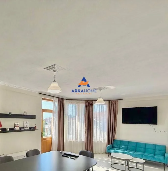 Tirane, jepet me qera ambjent biznesi Kati 1, 150 m² 650 € 