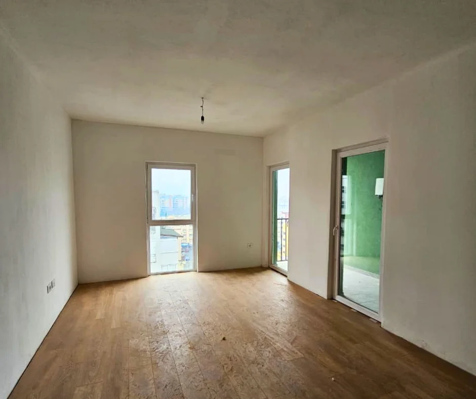 Tirane, shes apartament 2+1+Ballkon Kati 7, 95 m² 125.000 € (Tirana Entry 2)