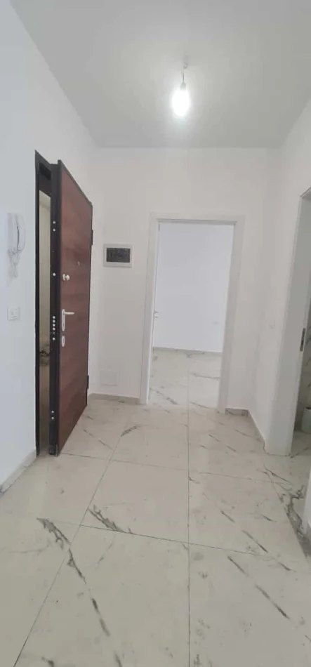 Tirane, jepet me qera zyre Kati 2, 79 m² 470 € (Rruga Dritan Hoxha)