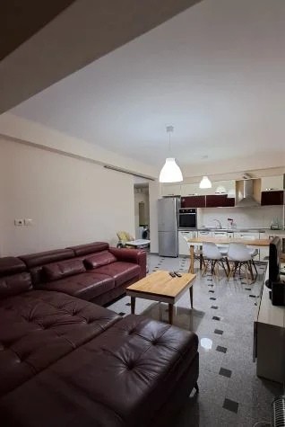 Tirane, shitet apartament 2+1 Kati 4, 81 m² 165.000 € 
