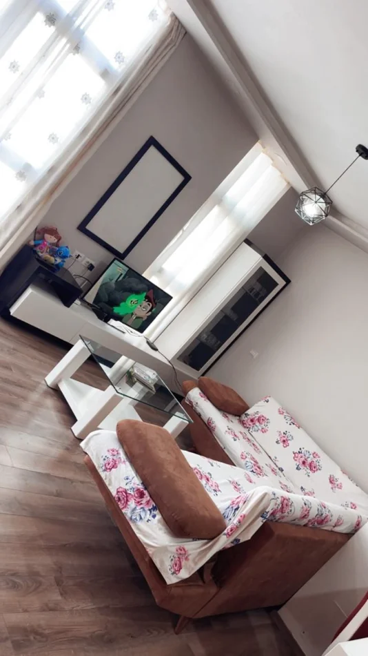 Tirane, jepet me qera apartament 2+1 , 75 m² 500 € (Astir)