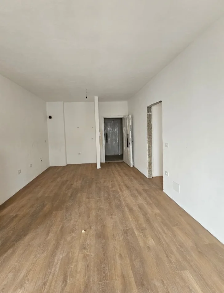 Tirane, shitet apartament 2+1 , 95 m² 125.000 € 