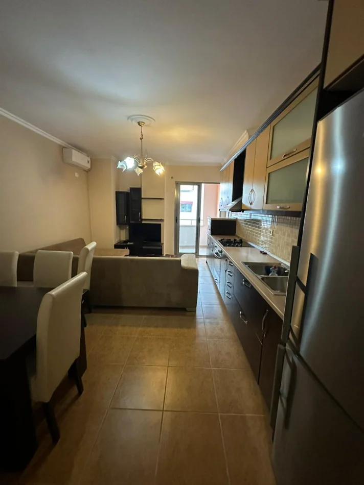 Tirane, shitet apartament 1+1 , 86 m² 140.000 € (Astir)