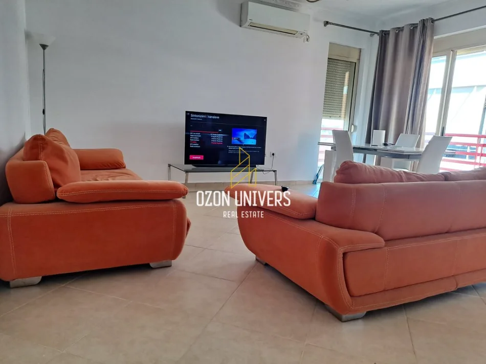 Tirane, shitet apartament 2+1+Ballkon Kati 4, 108 m² 260.000 € (Liqeni i Thatë)