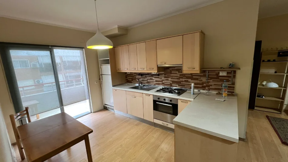 Tirane, shitet apartament 2+1+Ballkon Kati 5, 94 m² 143.000 € (Astir, afer bar 2 Palmat)