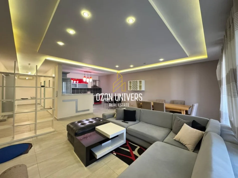 Tirane, jepet me qera apartament 2+1+Ballkon Kati 7, 127 m² 1.000 € (Komuna e Parisit)