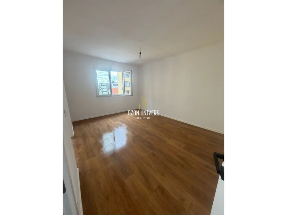 Tirane, shitet apartament 1+1 Kati 5, 54 m² 98.000 € (Porcelan)