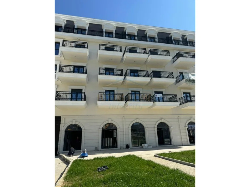 Tirane, shes apartament 1+1+Aneks+Ballkon Kati 4, 76 m² 138.000 € (MJULL BATHORE)