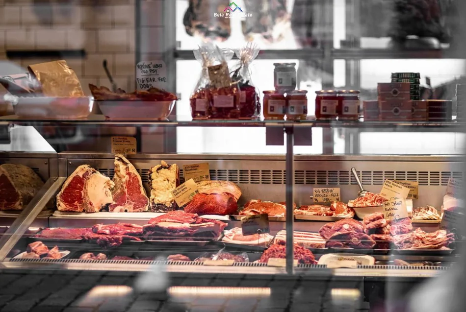 Tirane, jepet me qera dyqan Kati 0, 45 m² 1.580 € (Rruga Ferit Xhajko)