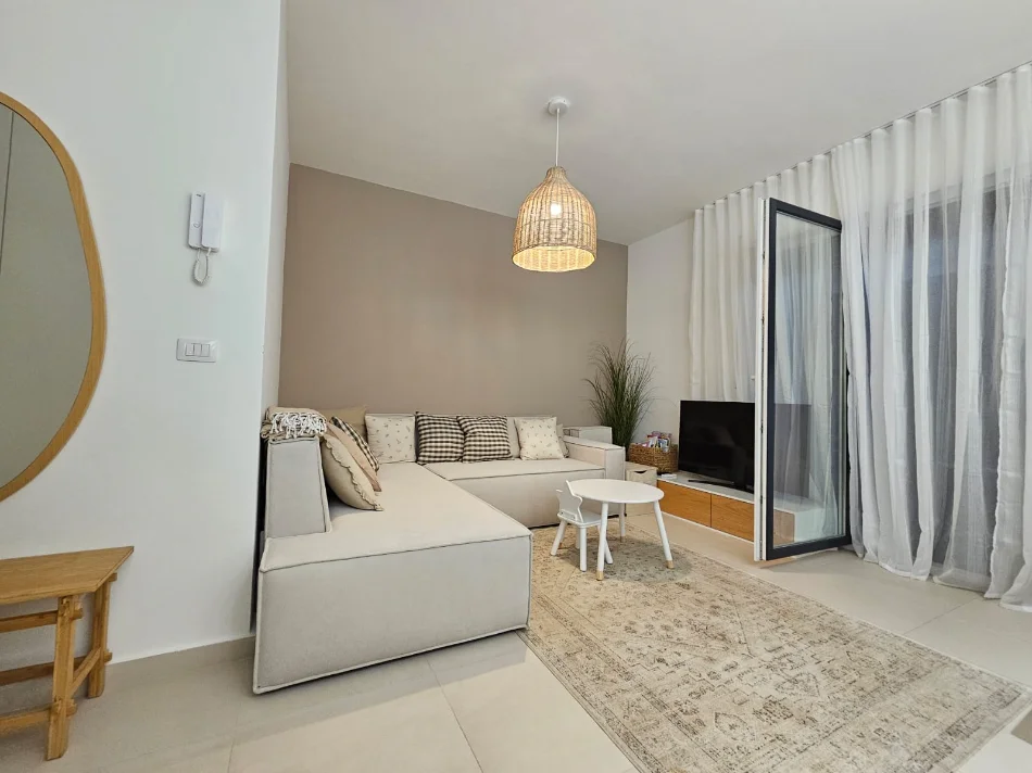 Tirane, shitet apartament 1+1 , 62 m² 220.000 € (Gjiri i Lalëzit)