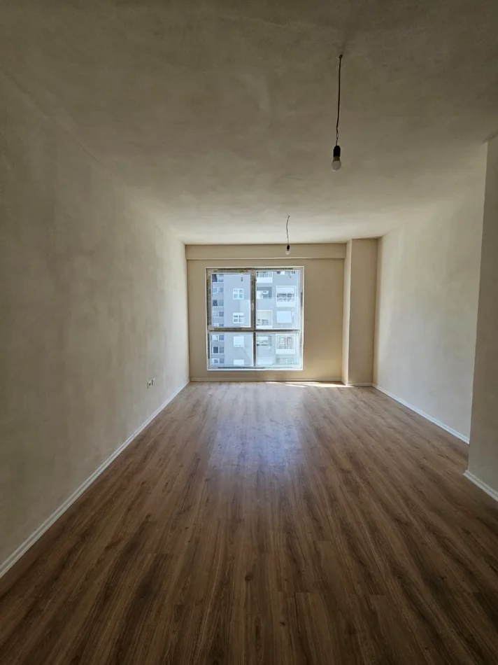 Tirane, shitet apartament 3+1 , 125 m² 400.000 € (Komuna e Parisit)