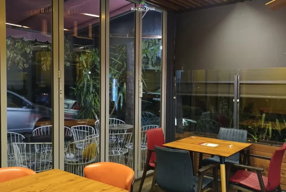 Tirane, shes ambjent biznesi Kati 0, 150 m² (Bulevardi Bajram curri)