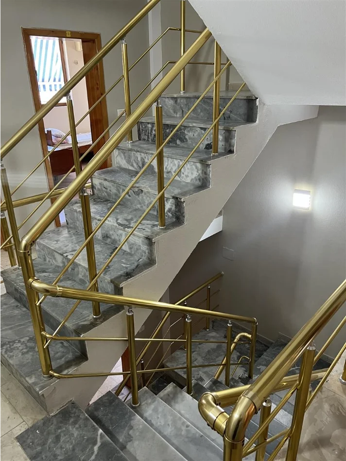 Durres, shes hotel Kati 4, 576 m² 750.000 € (Golem)