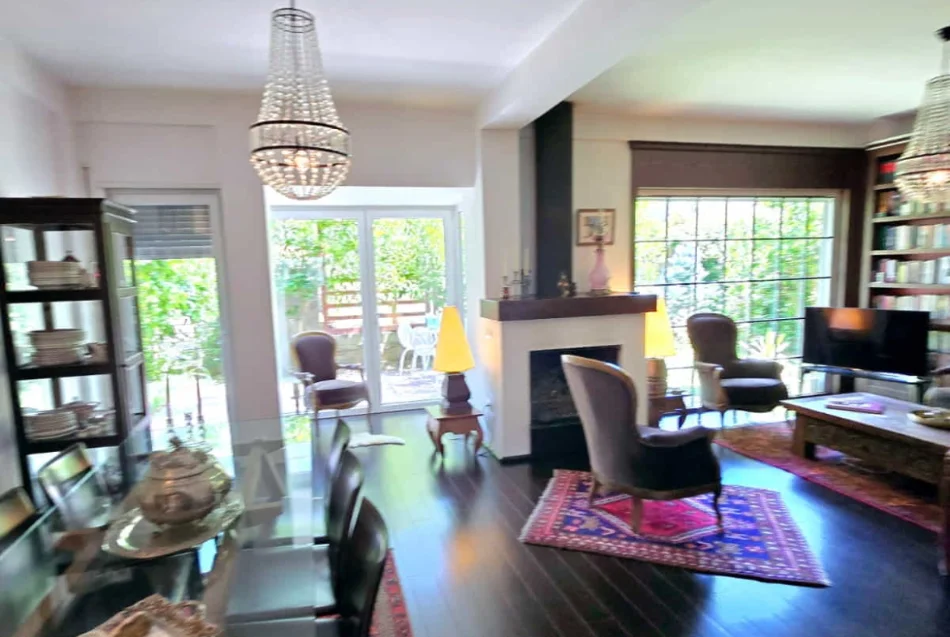 Tirane, jepet me qera Vile Kati 3, 400 m² 3.200 € (Teg)