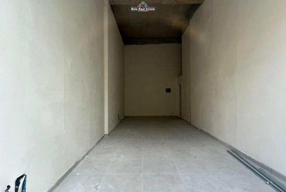 Tirane, jepet me qera dyqan Kati 0, 31 m² 1.050 € (Rruga Tefta Tashko Koco)