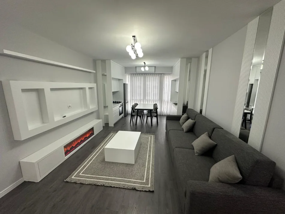 Tirane, jepet me qera apartament 2+1+Ballkon Kati 5, 80 m² 900 € (Ish Stacioni i Treni/Kompleksi Usluga)