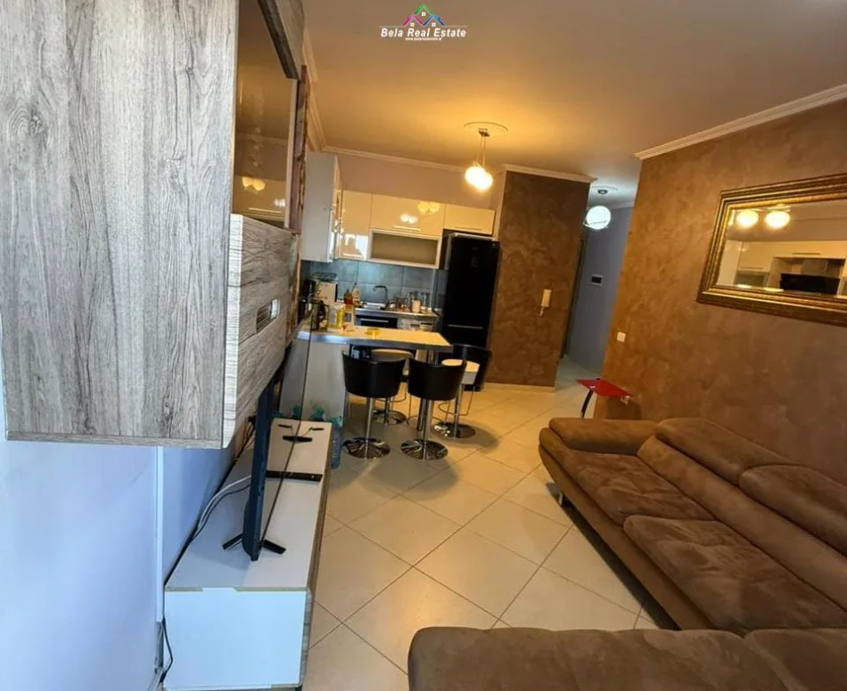 Tirane, jepet me qera apartament 1+1+Ballkon Kati 4, 70 m² 500 € (prane Fondacioni Eleonor)