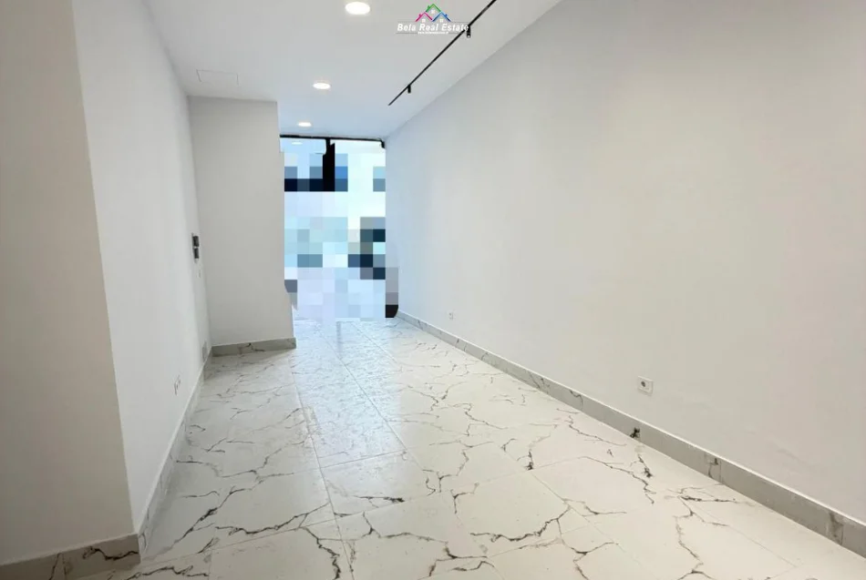 Tirane, jepet me qera dyqan Kati 0, 38 m² 900 € (Rruga mine Peza)