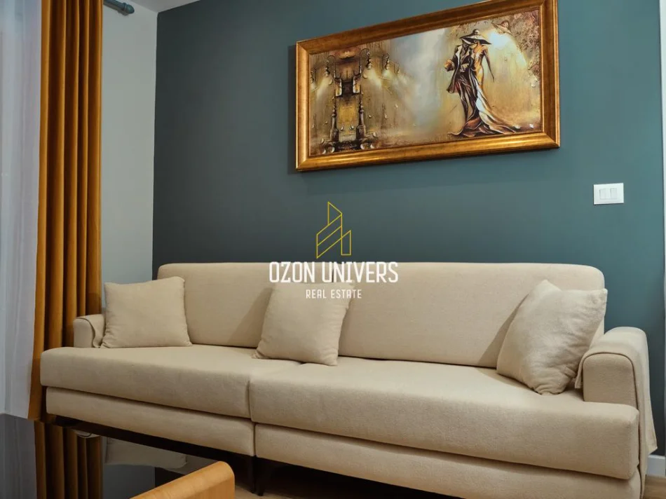Tirane, jepet me qera apartament 1+1+Ballkon Kati 5, 59 m² (Bllok)