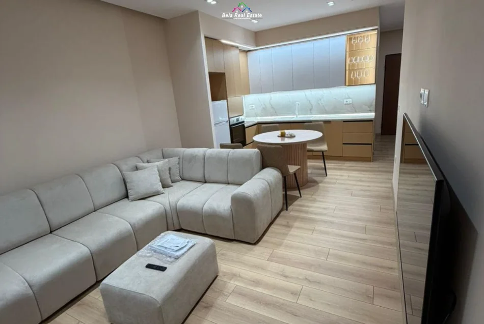 Tirane, jepet me qera apartament 2+1 Kati 5, 105 m² 1.050 € (Rruga Don Bosko)