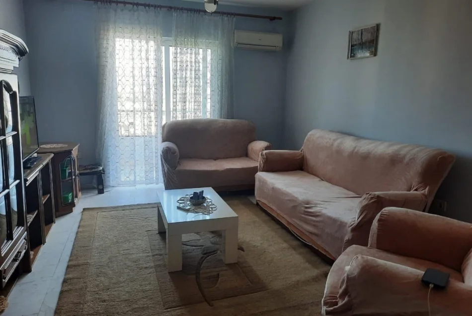 Tirane, jepet me qera apartament 2+1 Kati 9, 100 m² 570 € (Rruga Dritan Hoxha)