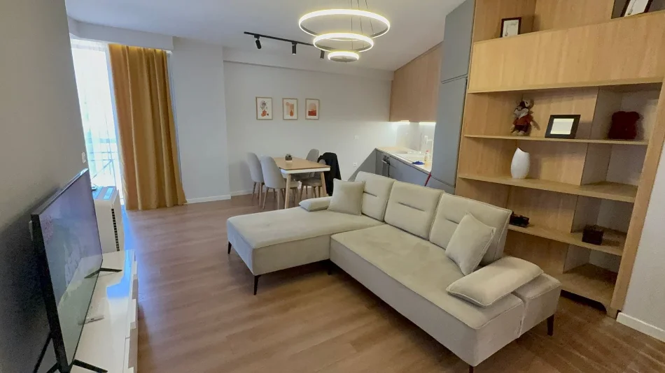 Tirane, jepet me qera apartament 2+1 Kati 4, 100 m² 900 € (rruga barrikadave)