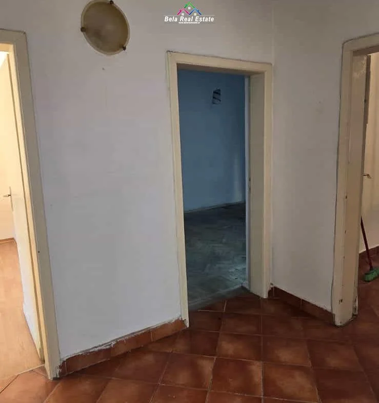 Tirane, shes apartament 2+1 Kati 2, 72 m² 193.000 € (Rruga Nikolla Jorga)