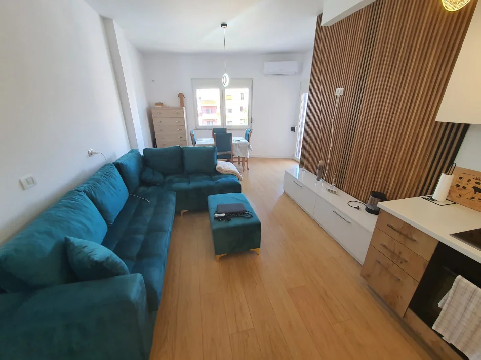 Durres, shes apartament 2+1 Kati 8, 85 m² 125.000 € (rruga pavarsia)