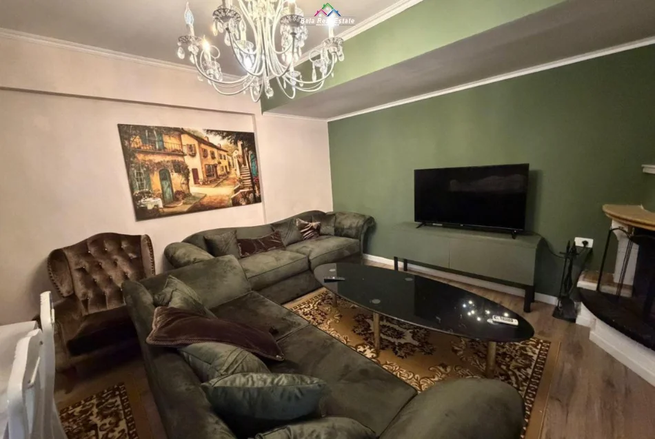 Tirane, jepet me qera apartament 1+1 Kati 1, 65 m² 520 € (Rruga Sitki Cico)