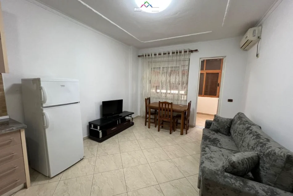 Tirane, jepet me qera apartament 1+1 Kati 3, 74 m² 530 € (Rruga Dritan Hoxha)
