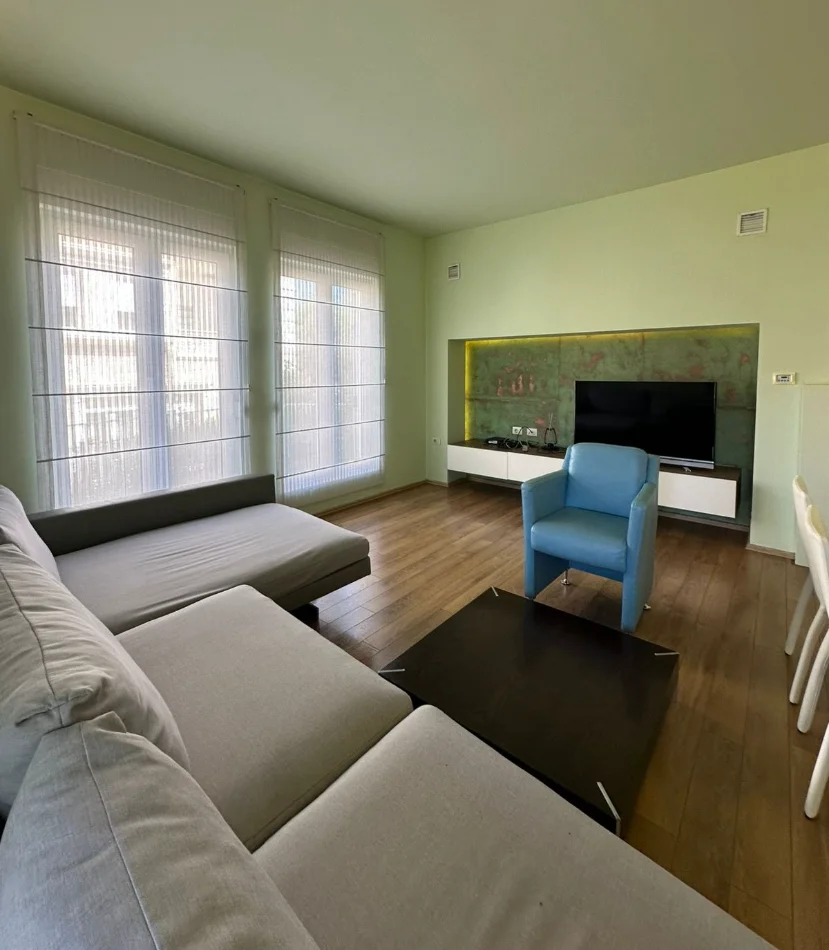 Tirane, jepet me qera Vile 3 Katshe , 400 m² 2.500 € 