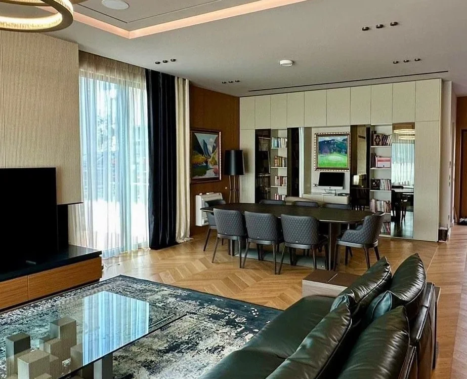 Tirane, shitet Vile 3 Katshe , 271 m² 1.000.000 € 